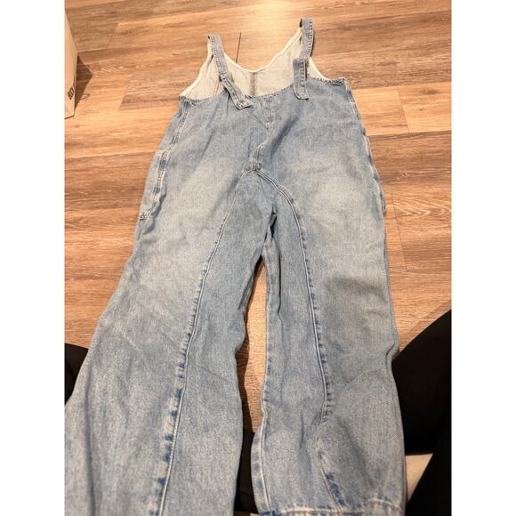 We The Free High Roller Denim Overalls Jumpsuit Small - Picture 8 of 9